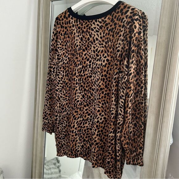 CAROLYN TAYLOR Cheetah Print Sweater      Size 1X. - Picture 5 of 7